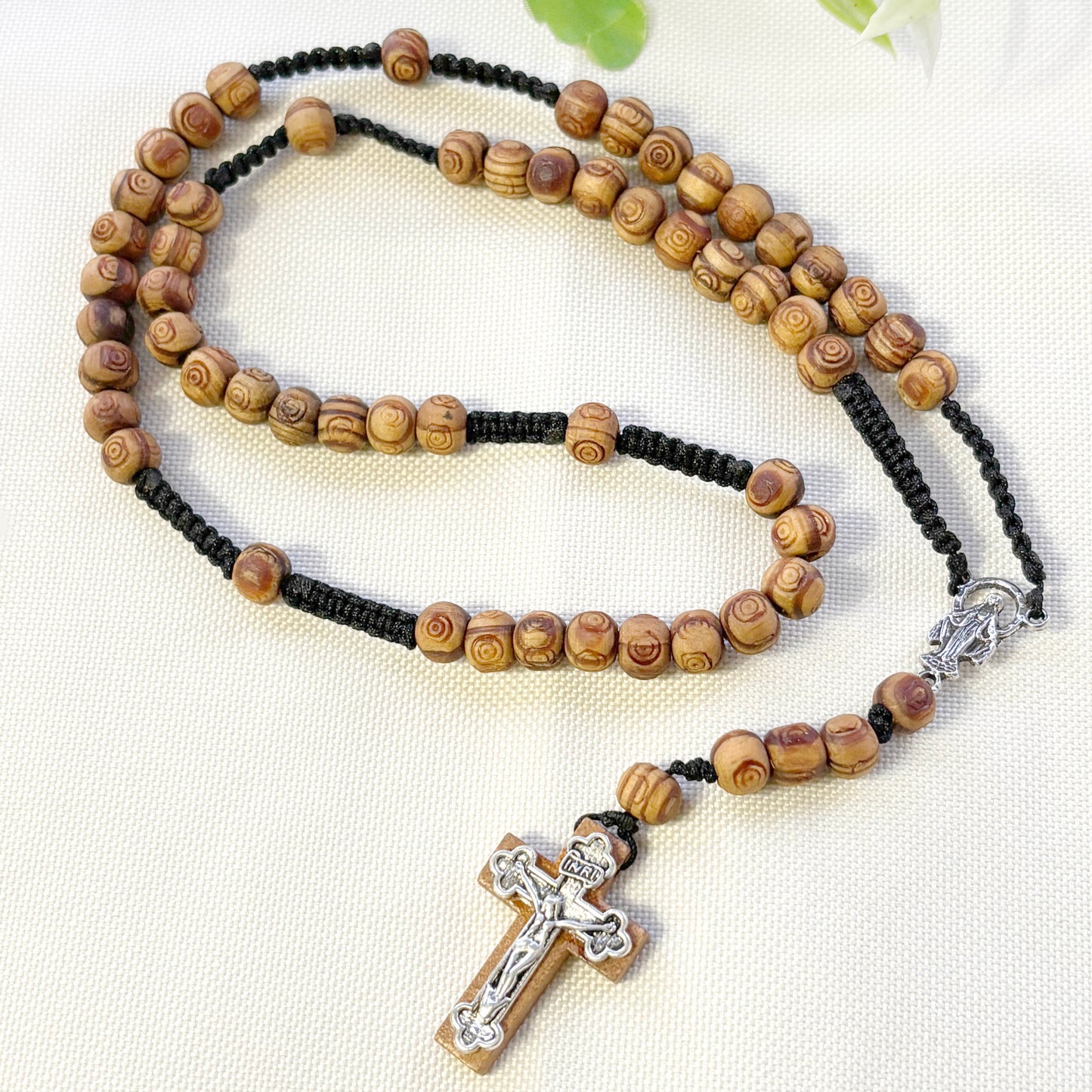 Rosario católico cuentas de madera - 1und