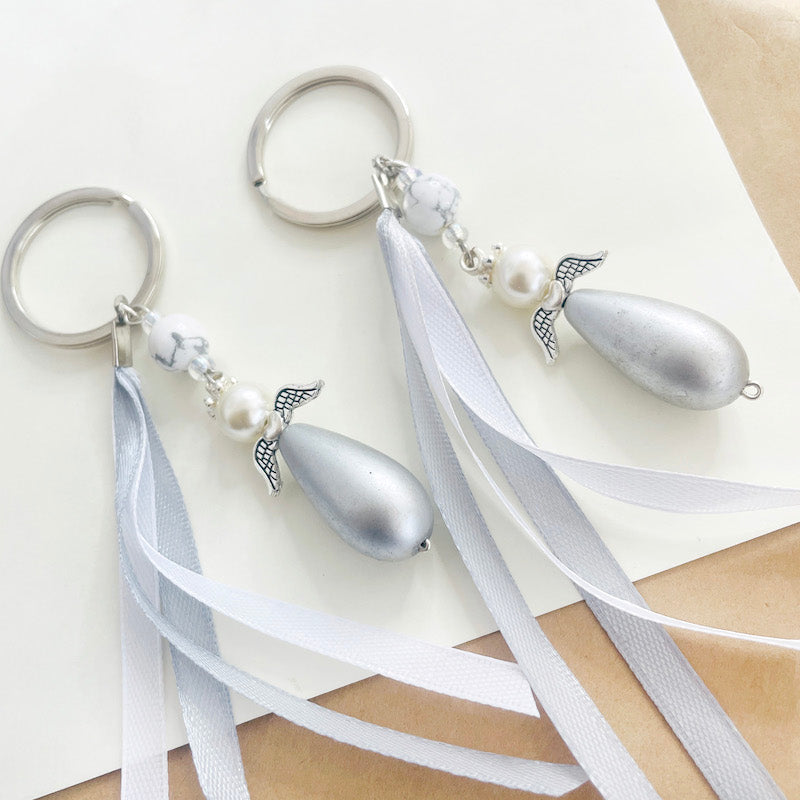 Llavero Ángel de Perla Gris Encintado - 10und.