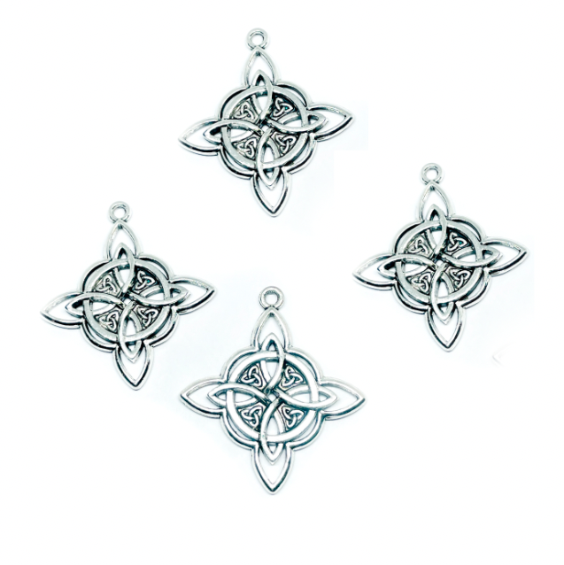 Colgante Nudo de bruja - 15mm - 4und